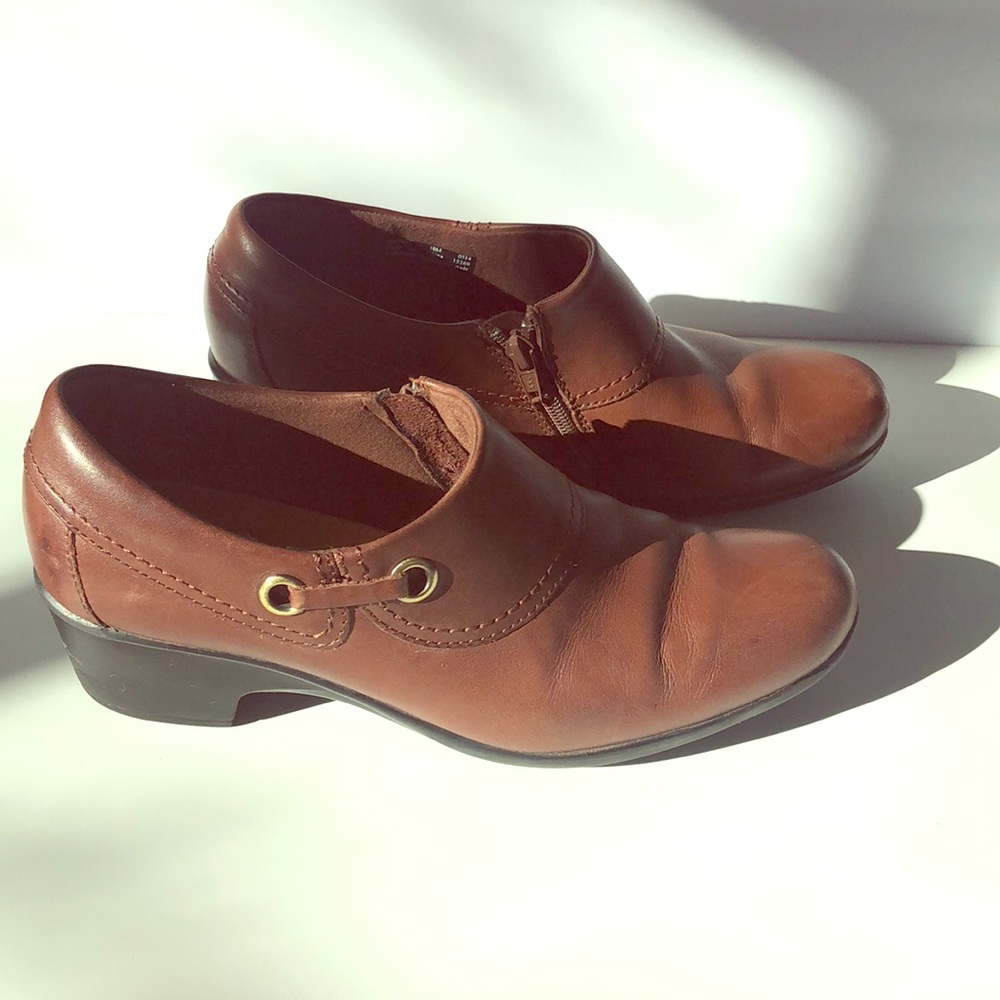 Clark’s Genette Danby Leather Booties - 10